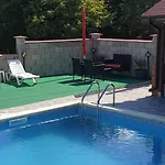 Ferienhaus евита - град *