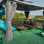 евита - град *