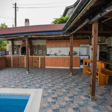 Holiday home евита - град