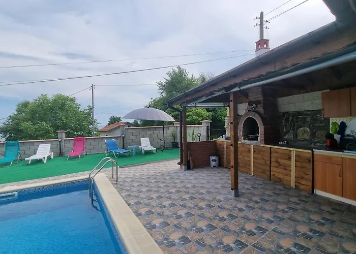 евита - град Holiday home