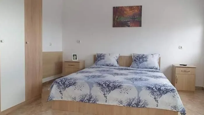 Holiday home евита - град *