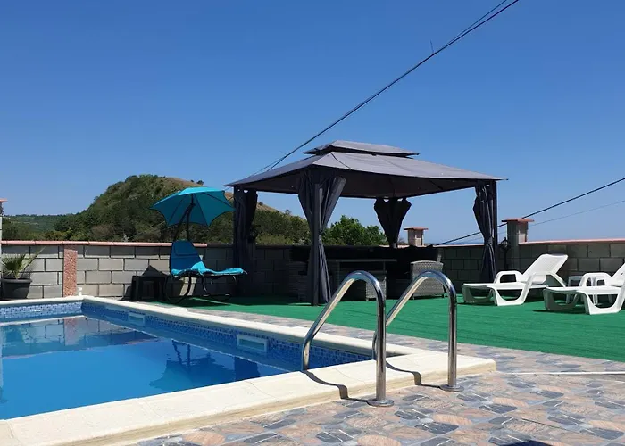 евита - град *