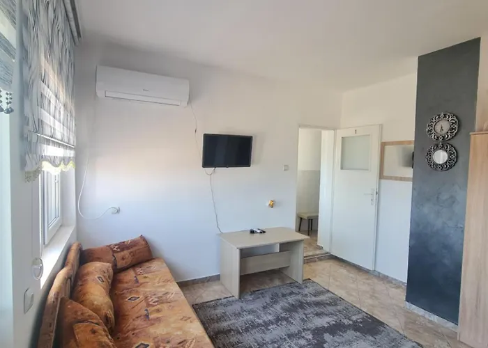 евита - град Holiday home *