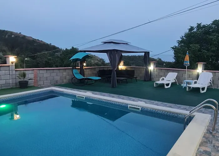 Holiday home евита - град *