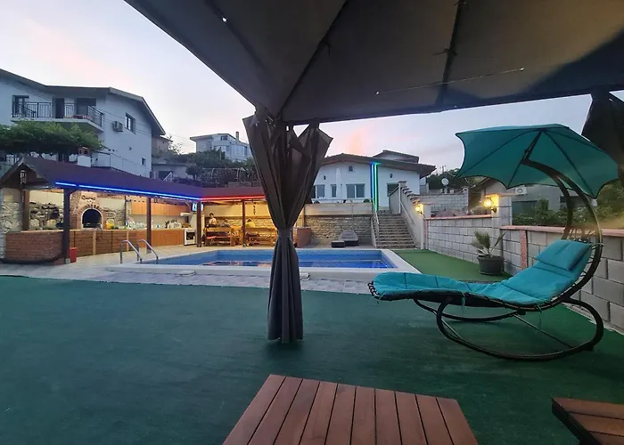 евита - град Holiday home *